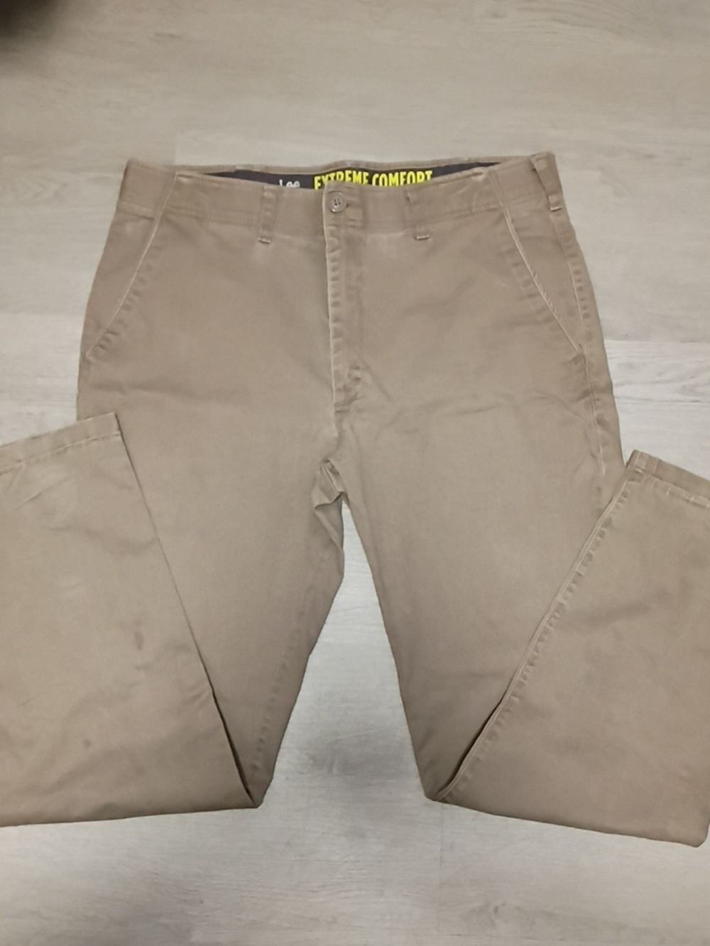 Men's Extreme Comfort Khaki Pants